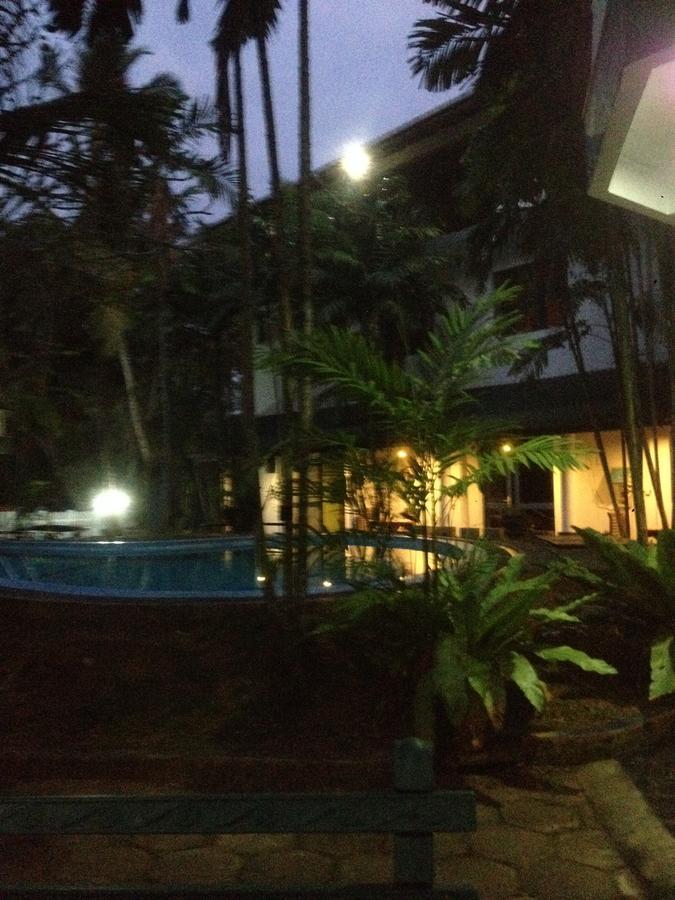 Bavarian Guest House Beruwala Exterior foto